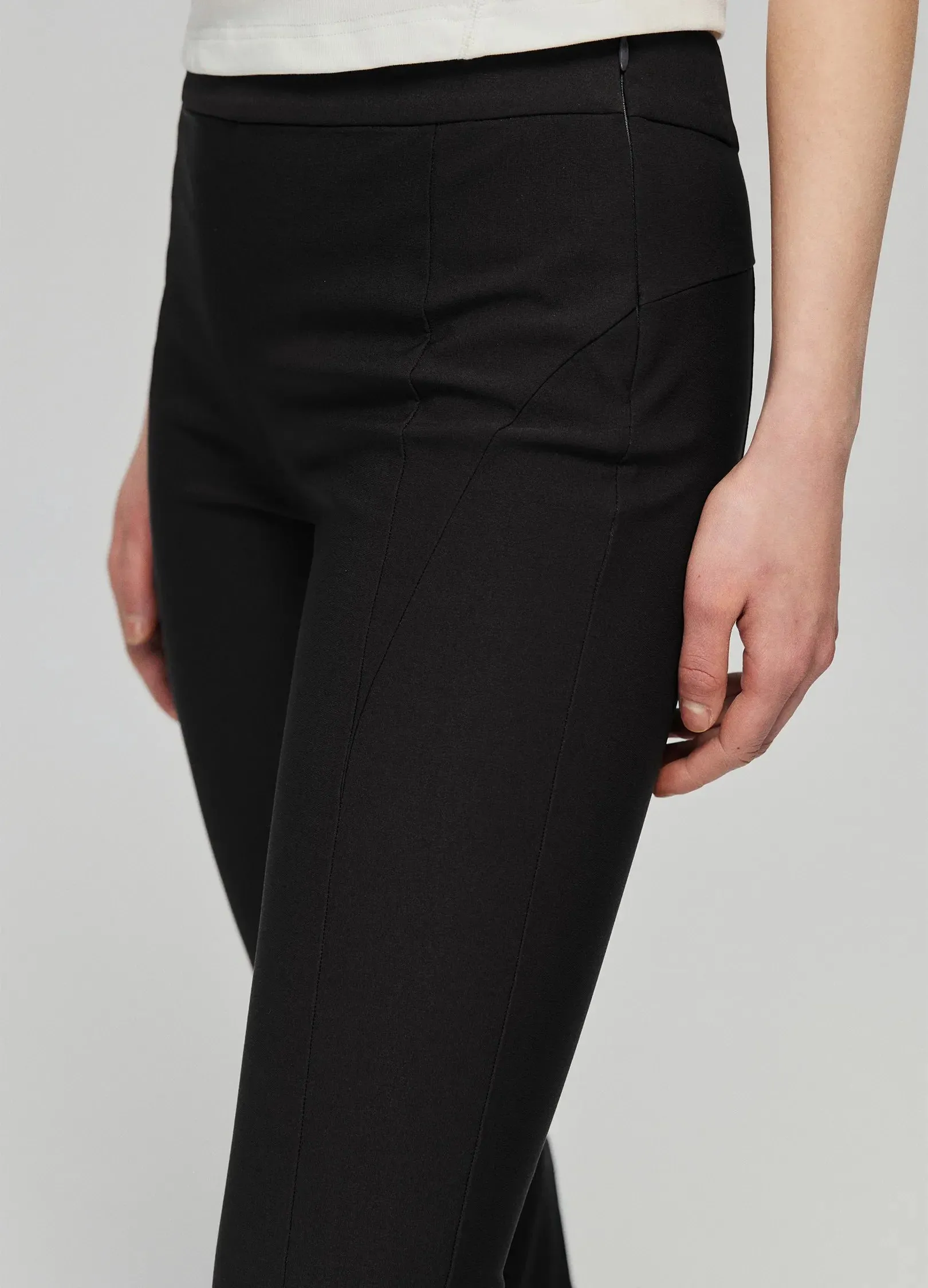 Slim Flared Elastic Trousers